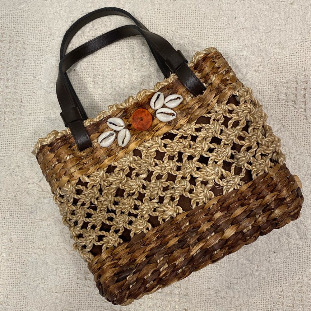 NIne West Natural Fiber/Woven Small Tote w/ Shells